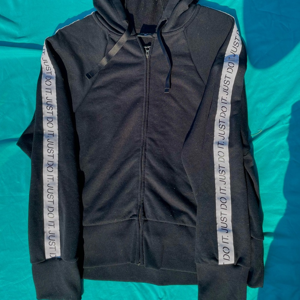 Nike Dri Fit Zip-up